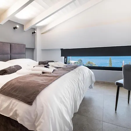 Ionian Hospitality Alia 1 نِكيانا